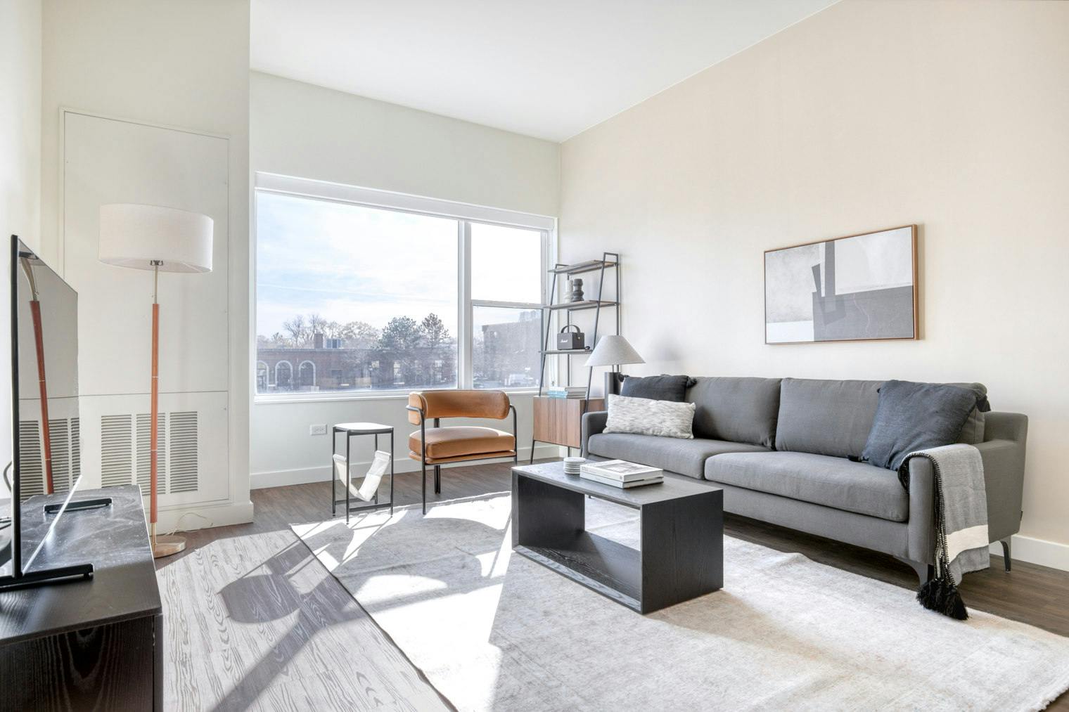 Квартира за оренду для $5,523 на місяць у Elmhurst, N Addison Ave