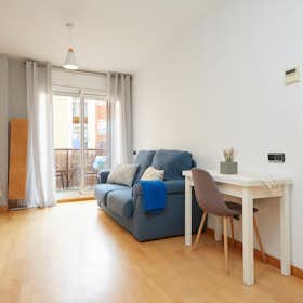Wohnung zu mieten für 1.195 € pro Monat in Barcelona, Riera d'Escuder