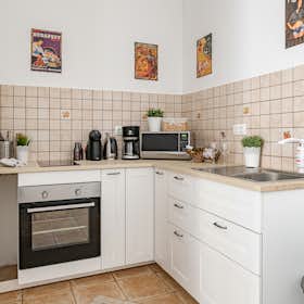 Apartment for rent for HUF 502,332 per month in Budapest, Váci utca