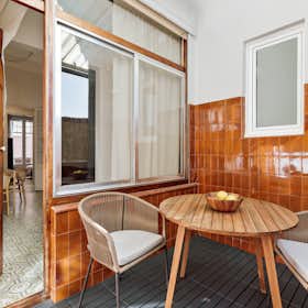 Apartment for rent for €4,256 per month in Barcelona, Carrer de Cornet i Mas