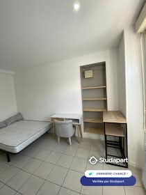 Apartament de închiriat pentru 540 EUR pe lună în Rennes, Rue Barthélemy Pocquet