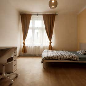 Lägenhet att hyra för 36 139 CZK i månaden i Prague, Budějovická