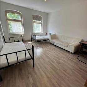 Studio for rent for €1,350 per month in Berlin, Wilhelminenhofstraße