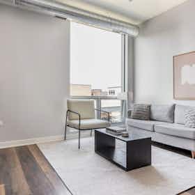 Appartamento in affitto a $2,836 al mese a Chicago, W School St