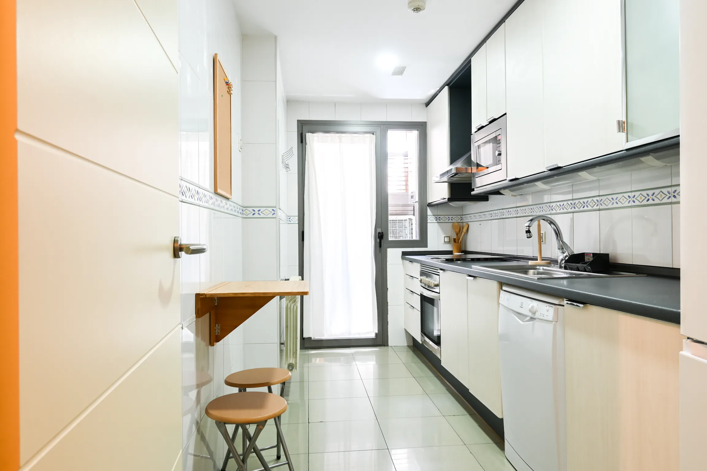 2-Bedroom Apartment in Calle Eros, Madrid (1511740) ROOM 3