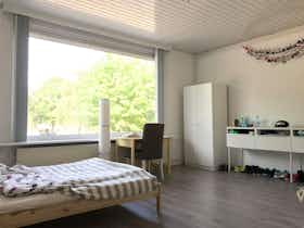 Приватна кімната за оренду для 695 EUR на місяць у The Hague, Groenteweg