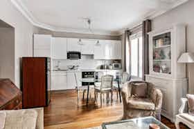 Apartment for rent for €1,570 per month in Paris, Rue Eugène Gibez