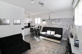 Appartement te huur voor € 690 per maand in Alfortville, Rue Émile Goeury