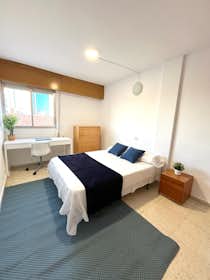 Приватна кімната за оренду для 370 EUR на місяць у Murcia, Calle Córdoba