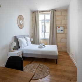 Private room for rent for €675 per month in Bordeaux, Rue Bonnefin