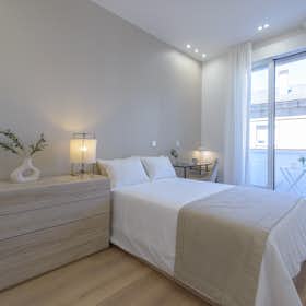 Privat rum att hyra för 850 € i månaden i Madrid, Calle Marqués de Urquijo