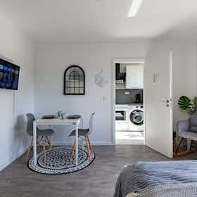 Appartement à louer pour 1 150 €/mois à Essen, Vogelheimer Straße