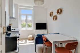 Apartment for rent for €850 per month in Écouen, Rue Stéphane Grapelli