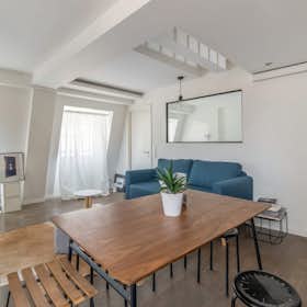 Wohnung zu mieten für 1.125 € pro Monat in Lyon, Rue Royale