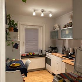 Lägenhet att hyra för 1 100 € i månaden i Hamburg, Lokstedter Weg