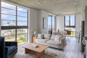 Appartement te huur voor $3,684 per maand in Miami, NE 17th Ter