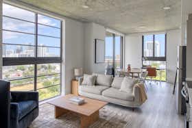 Appartement te huur voor $2,306 per maand in Miami, NE 17th Ter