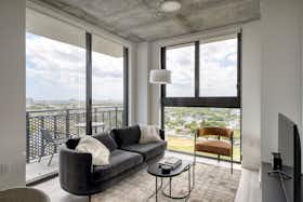 Appartement te huur voor $2,456 per maand in Miami, NE 17th Ter
