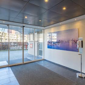 Студия сдается в аренду за 720 € в месяц в Rotterdam, Oostmaaslaan