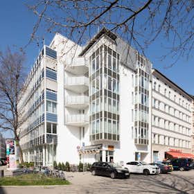 Studio te huur voor € 720 per maand in Munich, Christophstraße