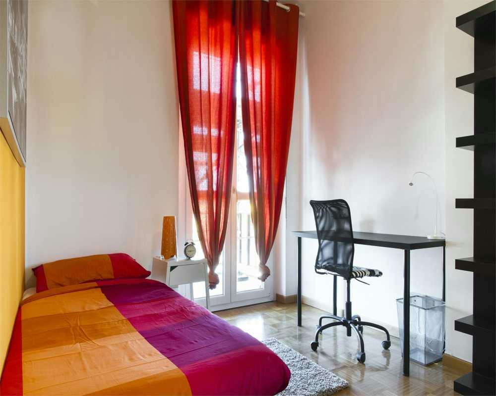 Private room in Via Pellegrino Rossi, Milan (1512140) room image 6