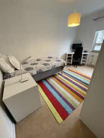 Habitación privada en alquiler por 5478 SEK al mes en Göteborg, Doktor Forselius backe