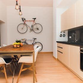 公寓 正在以 €1,050 的月租出租，其位于 Berlin, Dorotheenstraße