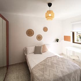 Спільна кімната за оренду для 375 EUR на місяць у Tarragona, Bloc Sant Bertomeu