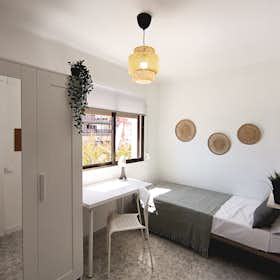 Cameră privată de închiriat pentru 325 EUR pe lună în Tarragona, Bloc Sant Tomàs