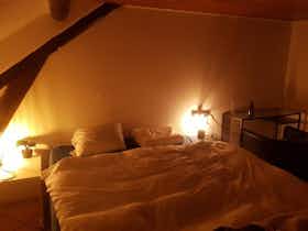 Отдельная комната сдается в аренду за 950 € в месяц в Esch-sur-Alzette, Rue du Brill