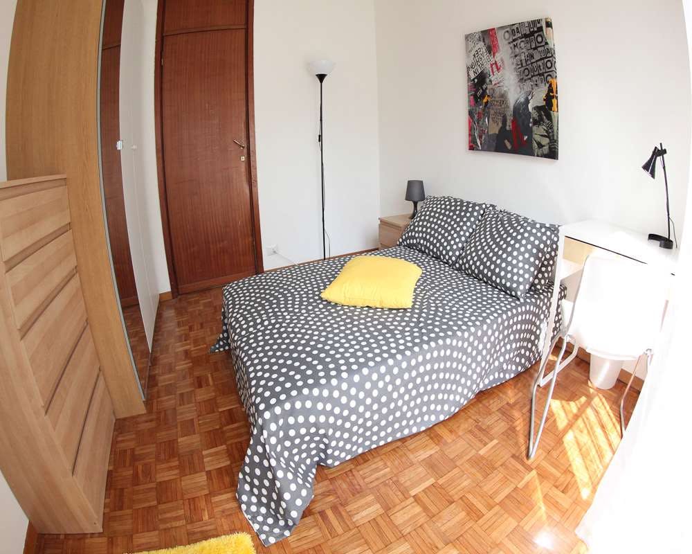 Private room for rent for €575 per month in Milan, Via dei Ciclamini