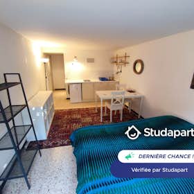 公寓 正在以 €450 的月租出租，其位于 La Garde, Impasse du Fort Sainte-Marguerite