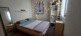 Приватна кімната за оренду для 420 EUR на місяць у Alhaurín de la Torre, Calle Tenerife