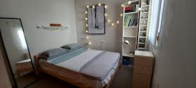 Отдельная комната сдается в аренду за 420 € в месяц в Alhaurín de la Torre, Calle Tenerife