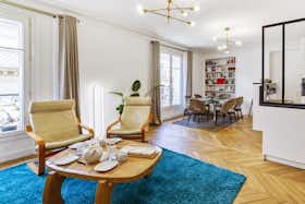 Apartment for rent for €4,400 per month in Paris, Rue des Belles Feuilles