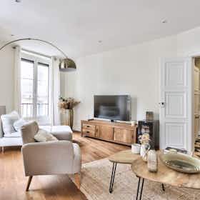 Apartment for rent for €2,900 per month in Paris, Rue Saint-Augustin
