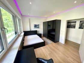 Privé kamer te huur voor € 950 per maand in Munich, Ottobrunner Straße