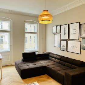 Appartement à louer pour 1 590 €/mois à Berlin, Rheinstraße
