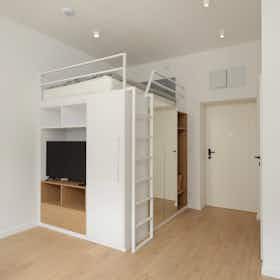 单间公寓 正在以 PLN 3,507 的月租出租，其位于 Poznań, ulica Seweryna Mielżyńskiego
