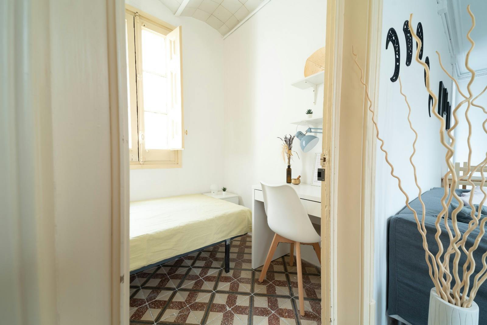 Private room in Carrer de Santa Anna, Barcelona (1512491) room image 1