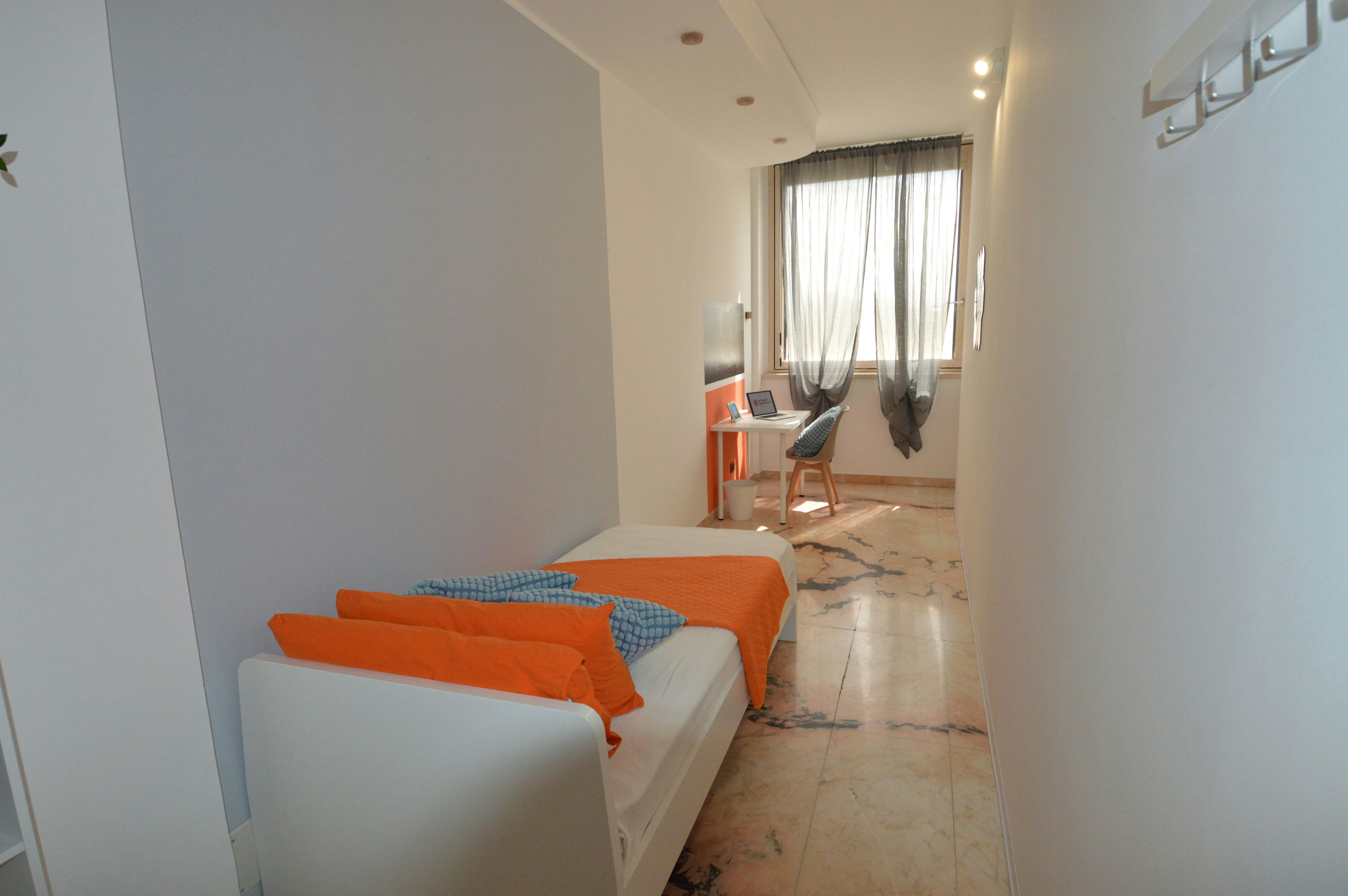 Single room Modena, 1 bed, 12m² — photo 15