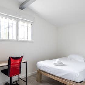 Отдельная комната сдается в аренду за 550 € в месяц в Bordeaux, Passage du Puits