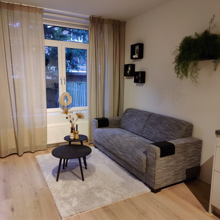Apartamento en alquiler por 1950 € al mes en Rotterdam, Lambertusstraat