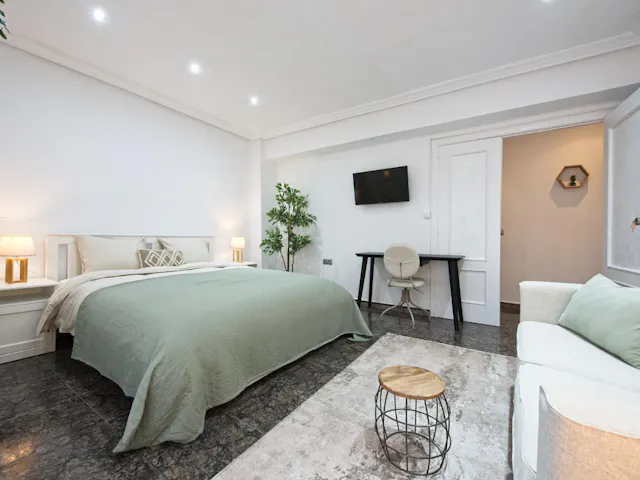Private room in Avenida de Ausiàs March, Valencia (1512574) room image 2