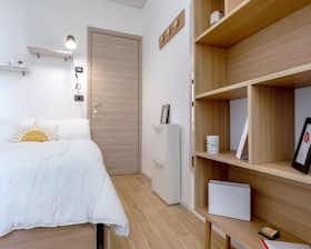Privé kamer te huur voor € 510 per maand in Turin, Via Carlo Pedrotti
