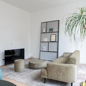 Apartment for rent for €2,375 per month in Rotterdam, Westerstraat