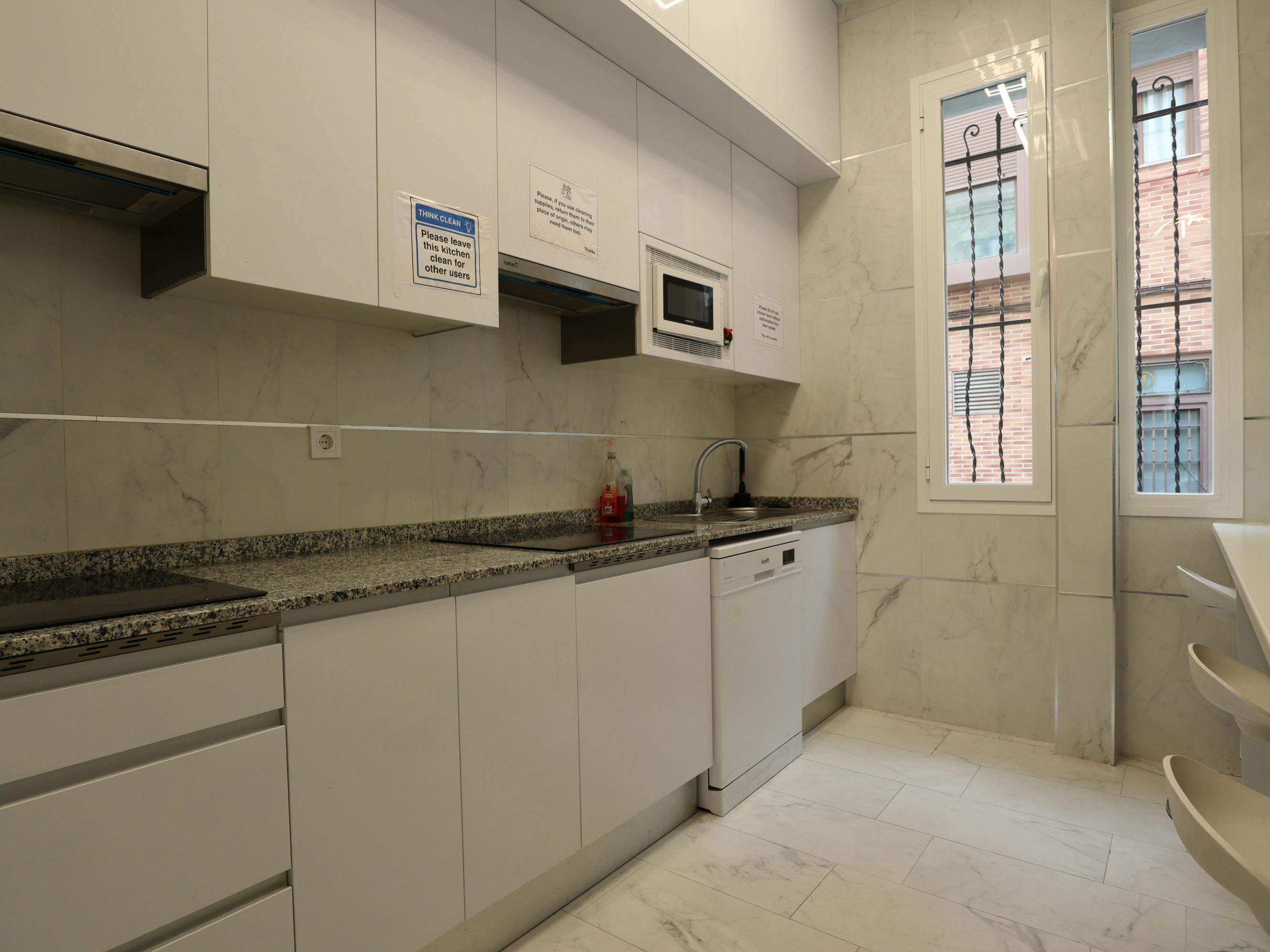 Calle de Gijón, Madrid preview