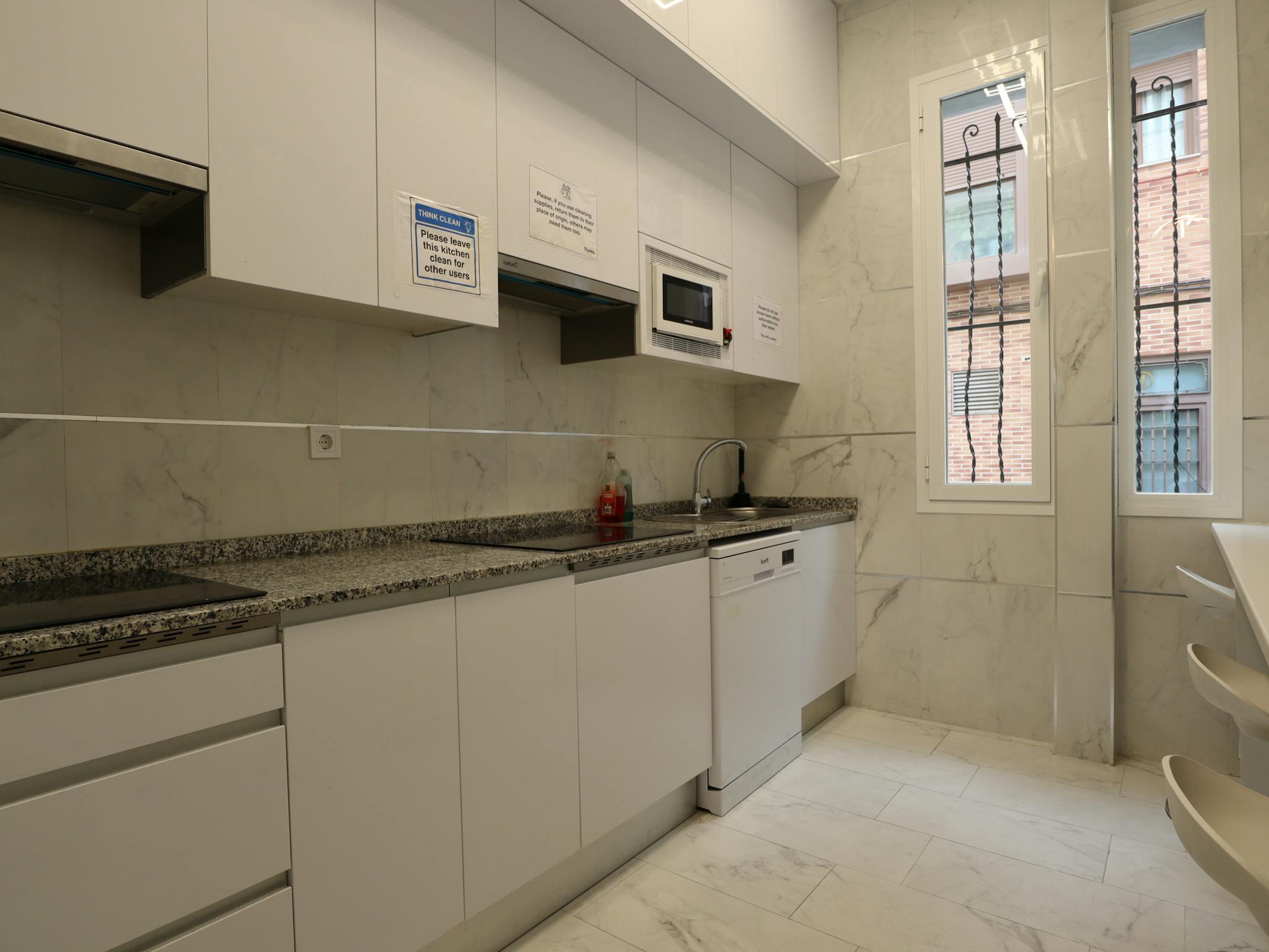 Calle de Gijón, Madrid preview