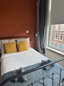 单间公寓 正在以 €895 的月租出租，其位于 Rotterdam, Snoekstraat