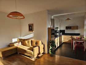 Квартира сдается в аренду за 1 300 € в месяц в Leipzig, Auerbachstraße